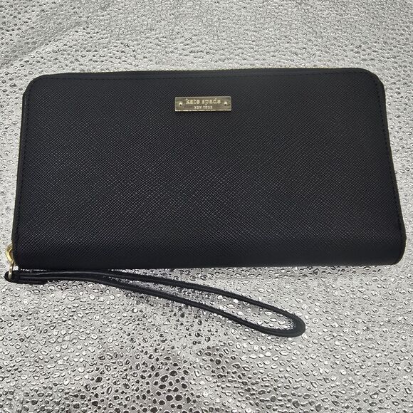 Kate Spade Talk is Chic Black Saffiano Leather Zip Around Wallet Wristlet Casual - Picture 1 of 7